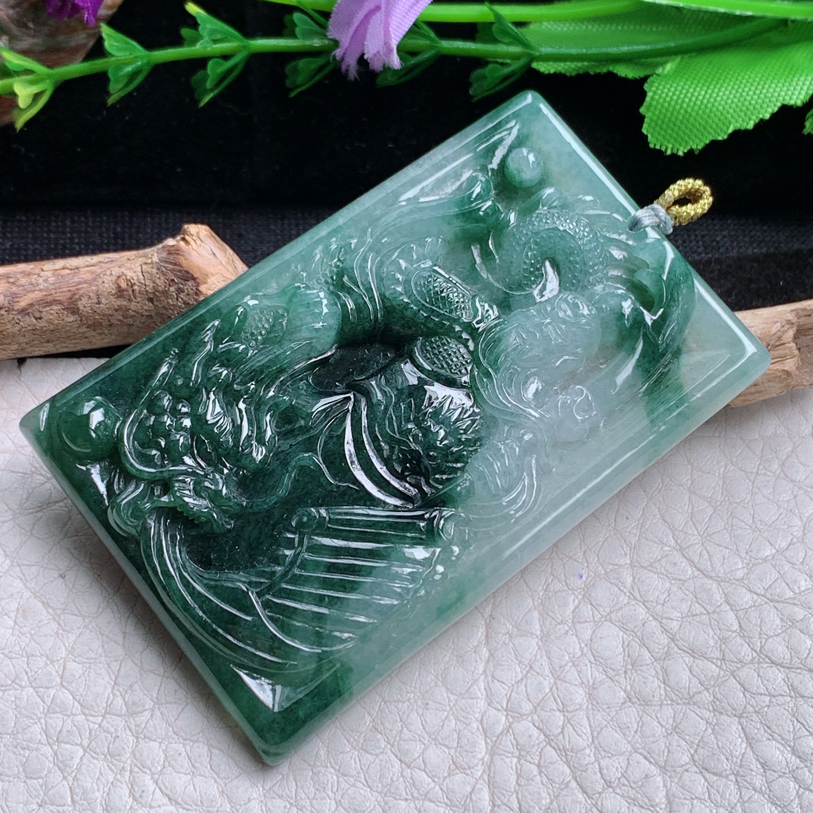 rp实拍65*42.8*6.8天然缅甸翡翠冰飘花关公 关二爷玉吊坠 玉挂件