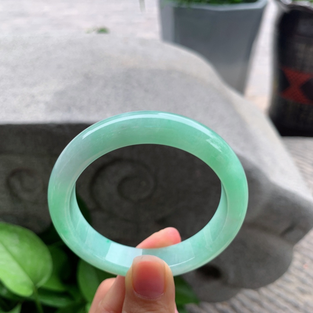 圈口 55.4-12.4-8.4【果阳绿正圈手镯】正圈55 56可戴