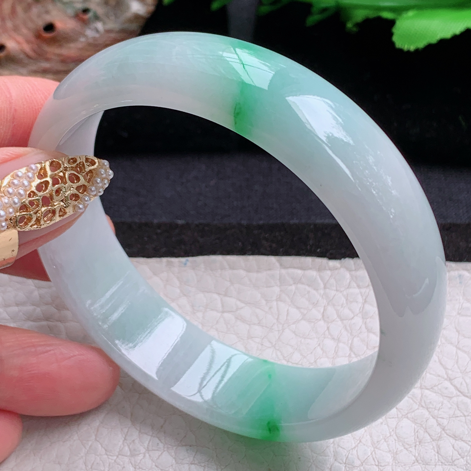 xc白底青款58.5*16.3*6.5轮胎镯 天然缅甸翡翠a货手镯飘绿大气正圈玉镯子