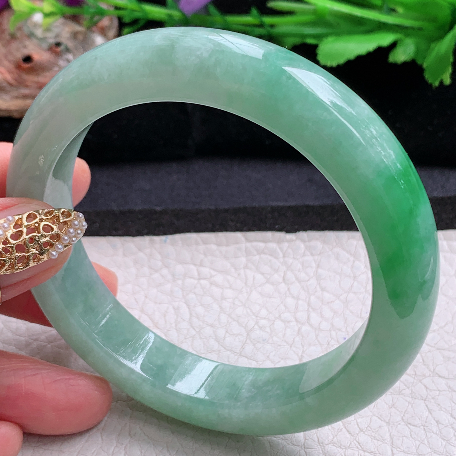 xc大圈口60*12.6*9.8平安镯 天然缅甸翡翠a货手辣绿厚装大气正圈玉镯子