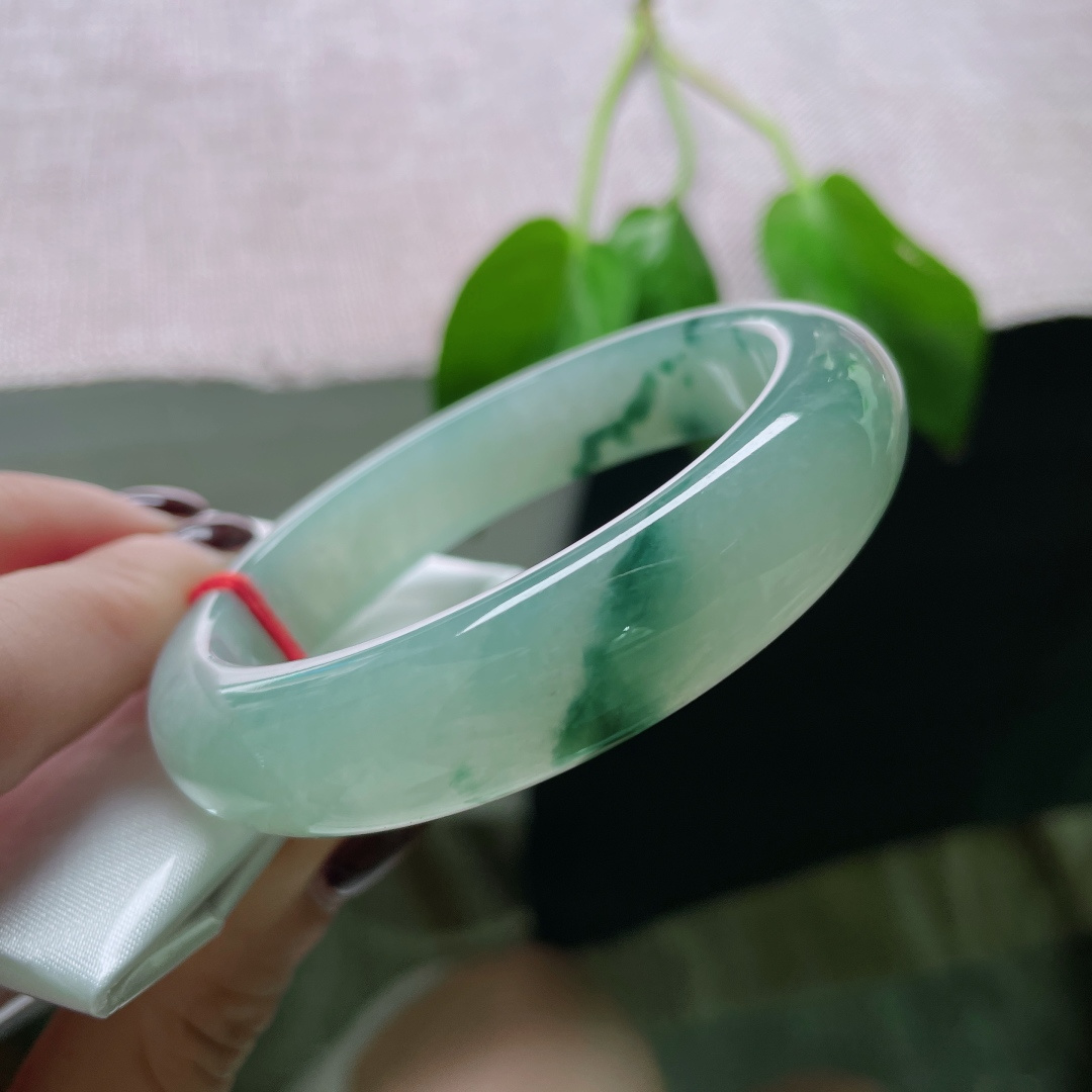 56.8/13.4/8.7飘花正圈，无裂，ss51064a