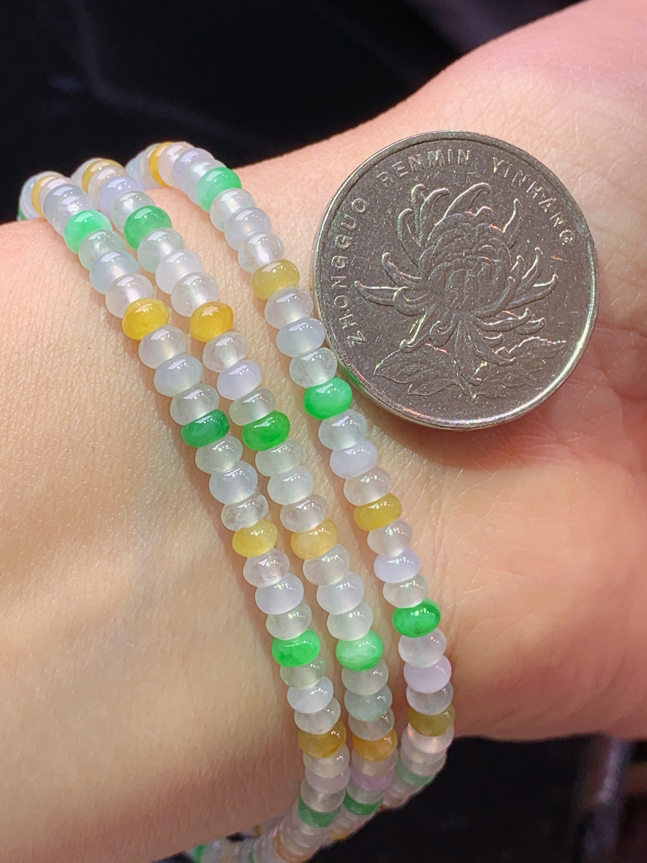 多彩算盘珠项链  玉质细腻 色泽艳丽清新 水润亮眼 整体尺寸4*2.5c5