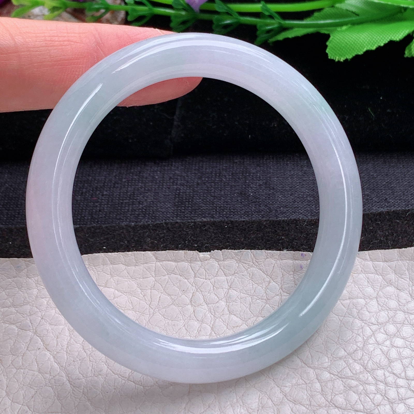 r秀气款51*8.3叮当镯 天然缅甸翡翠a货手镯白月光圆条玉镯子