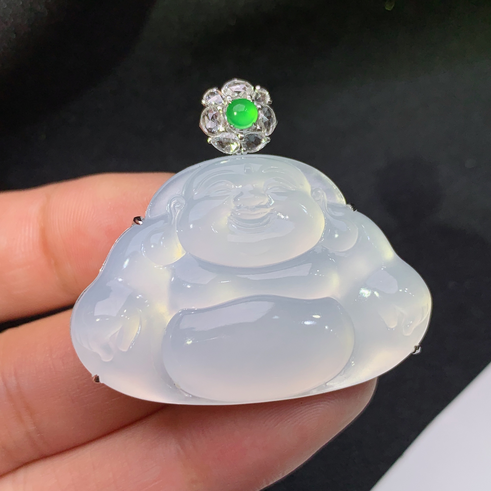 冰种舒佛吊坠，18k金镶嵌，冰润细腻，品相好，种水足，Ff 尺寸34.5*38.2*9.2