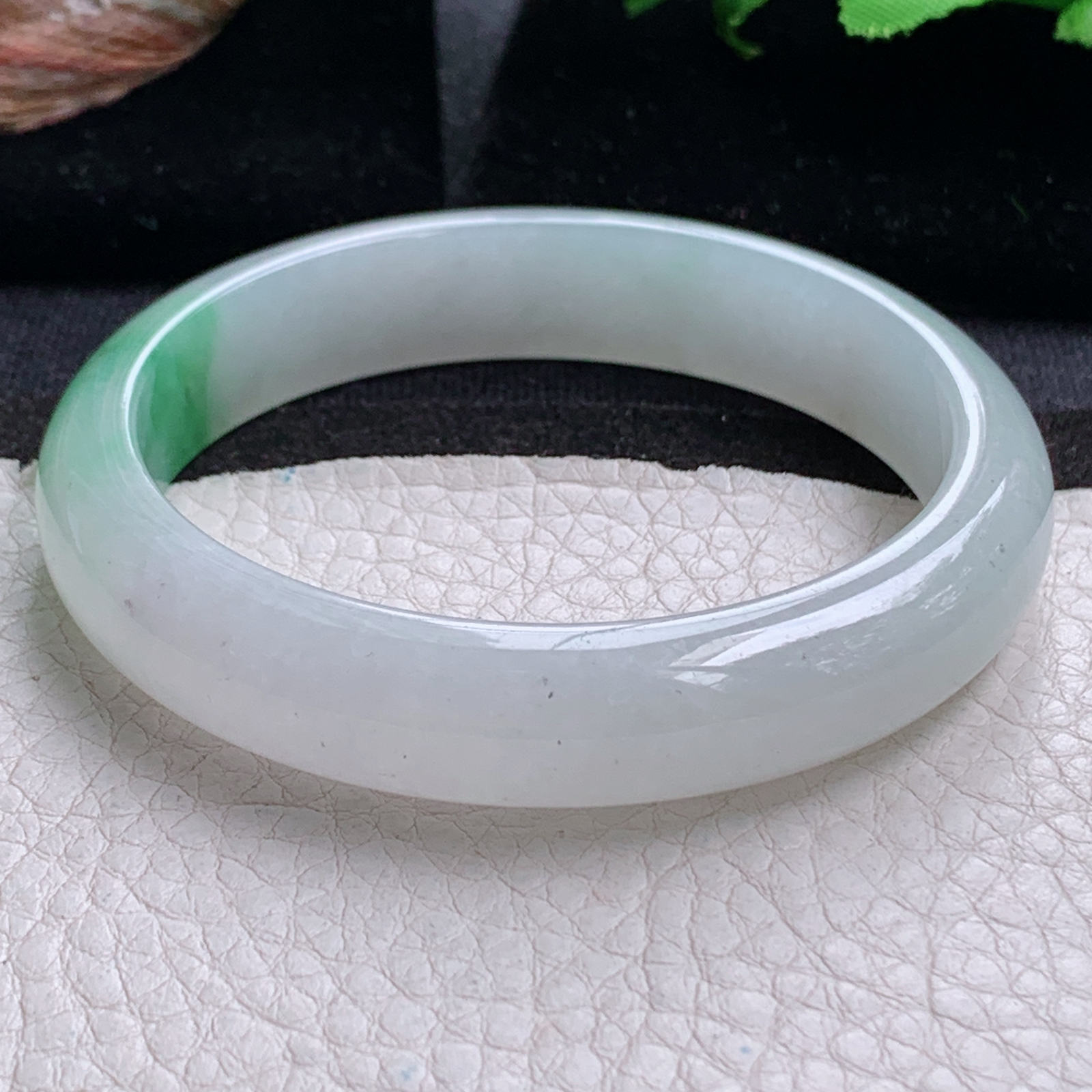 js白底青款56.5*12.2*7.3平安镯 天然缅甸翡翠a货手镯飘绿冰胶正圈玉镯子