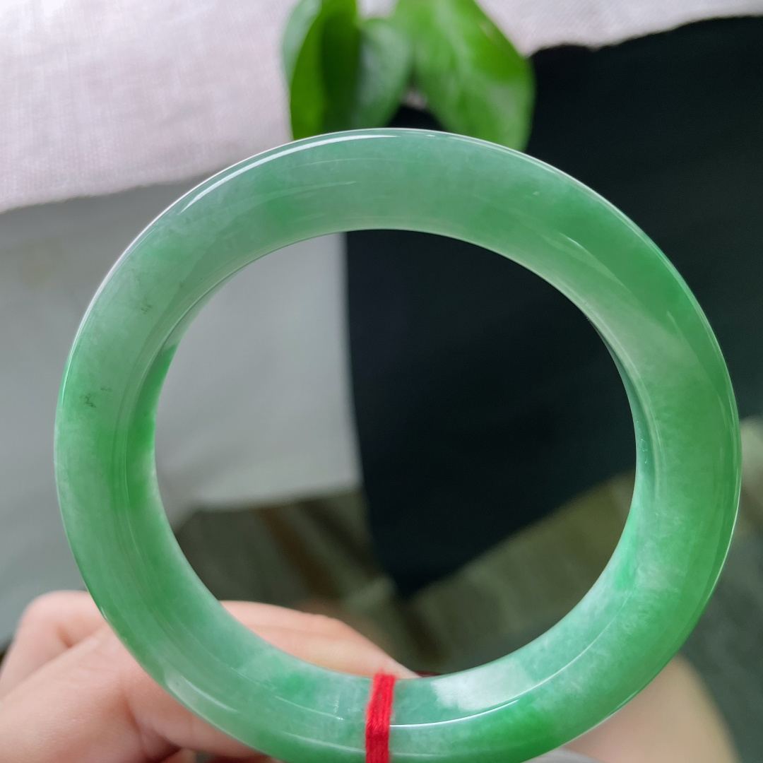 57.8/11.8/9.7绿底正圈，水润，色艳，风动青萍，心动涟漪。晶体纹，ss50901a