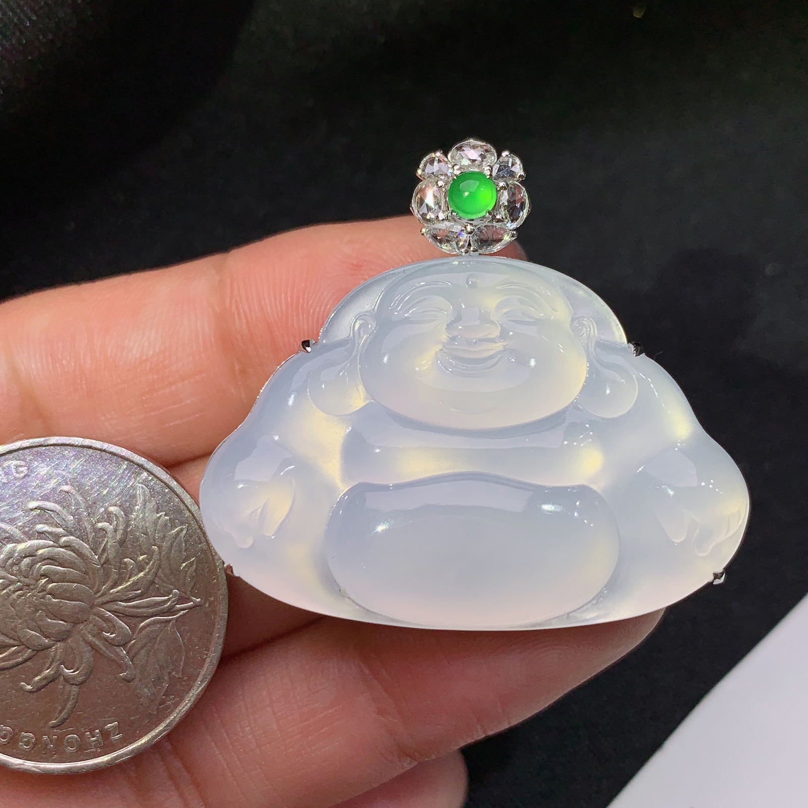 冰种舒佛吊坠，18k金镶嵌，冰润细腻，品相好，种水足，Ff 尺寸34.5*38.2*9.2