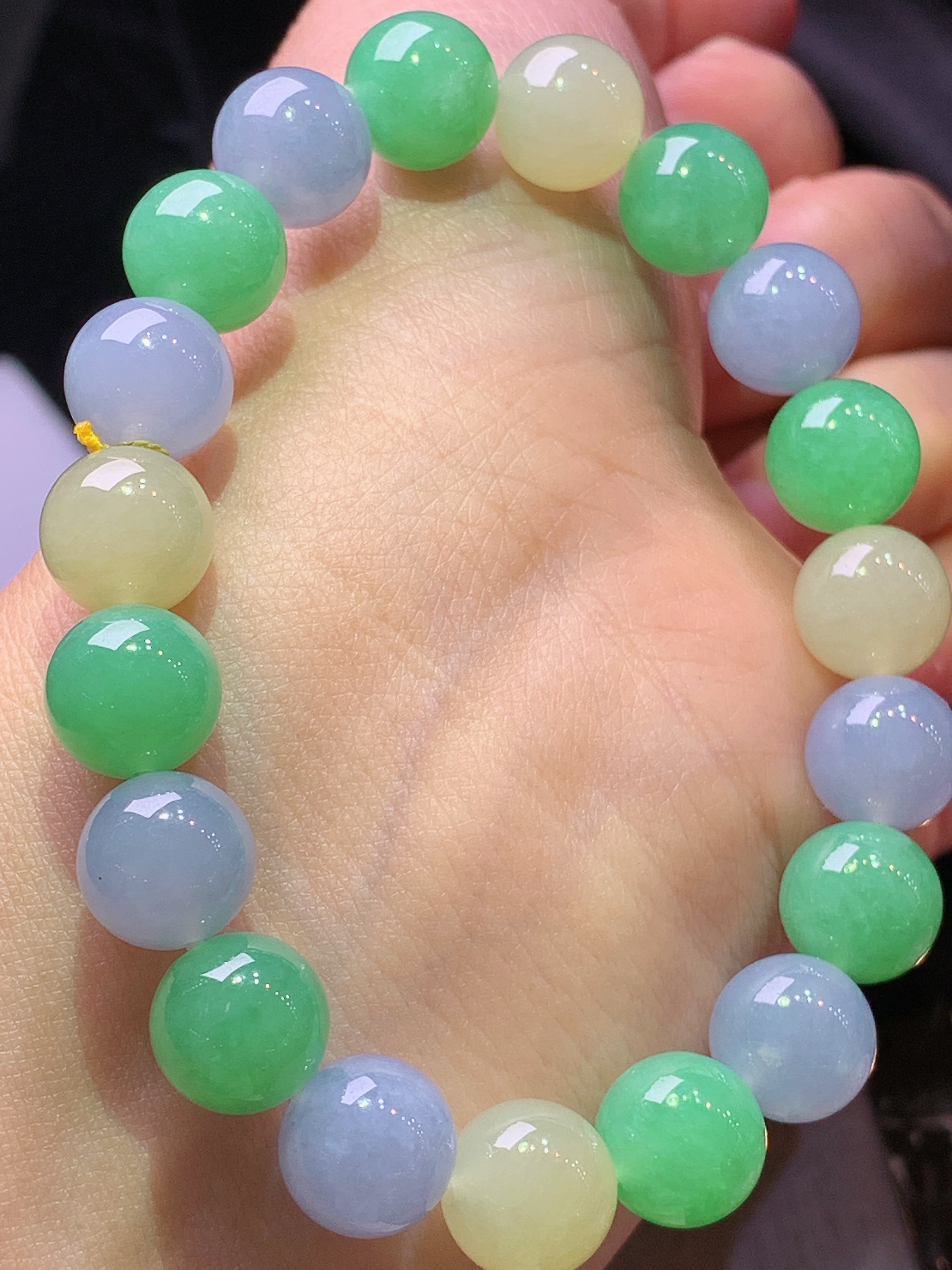 多彩圆珠手链 玉质细腻 色泽艳丽清新 水润亮眼 整体尺寸10c5