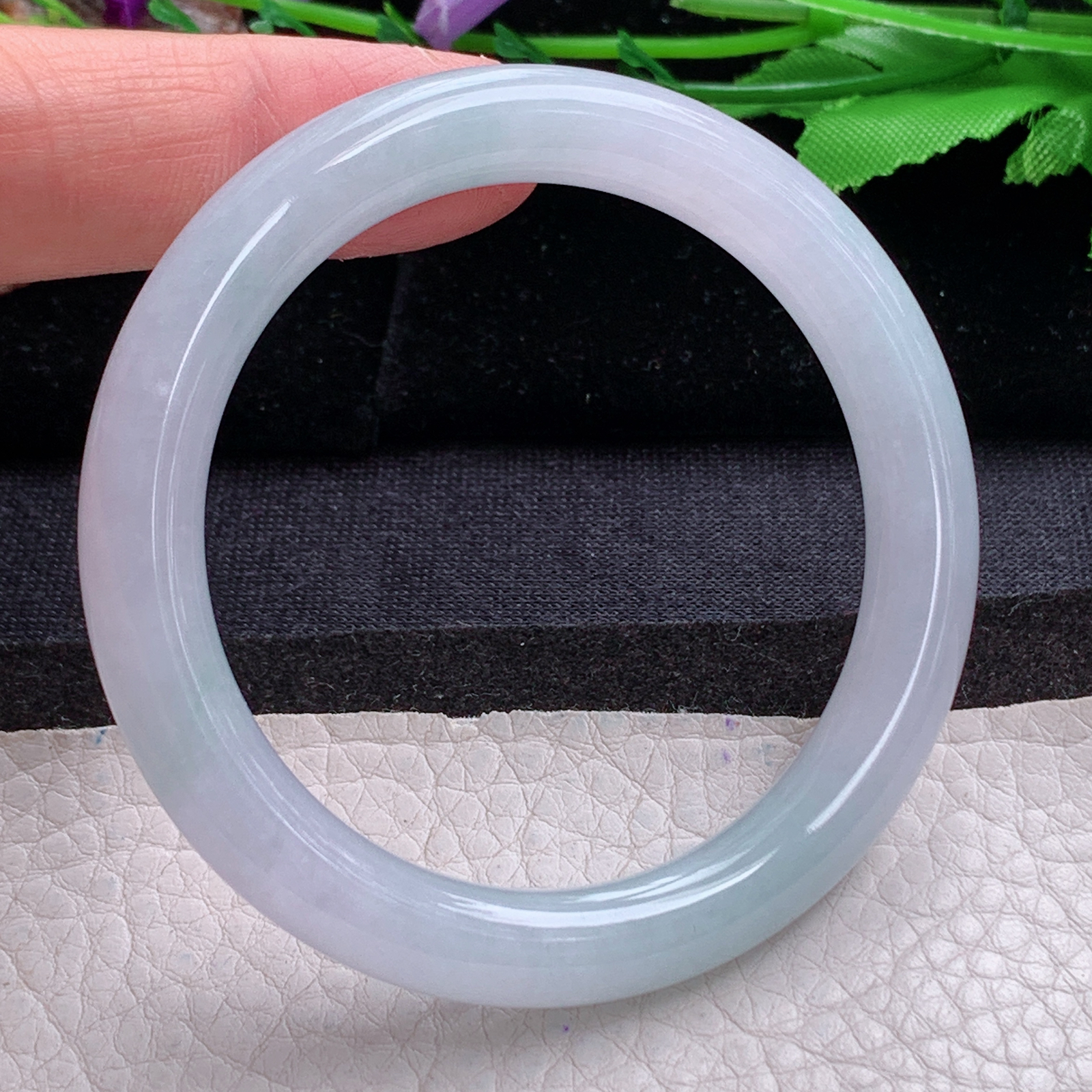 r秀气款51*8.3叮当镯 天然缅甸翡翠a货手镯白月光圆条玉镯子