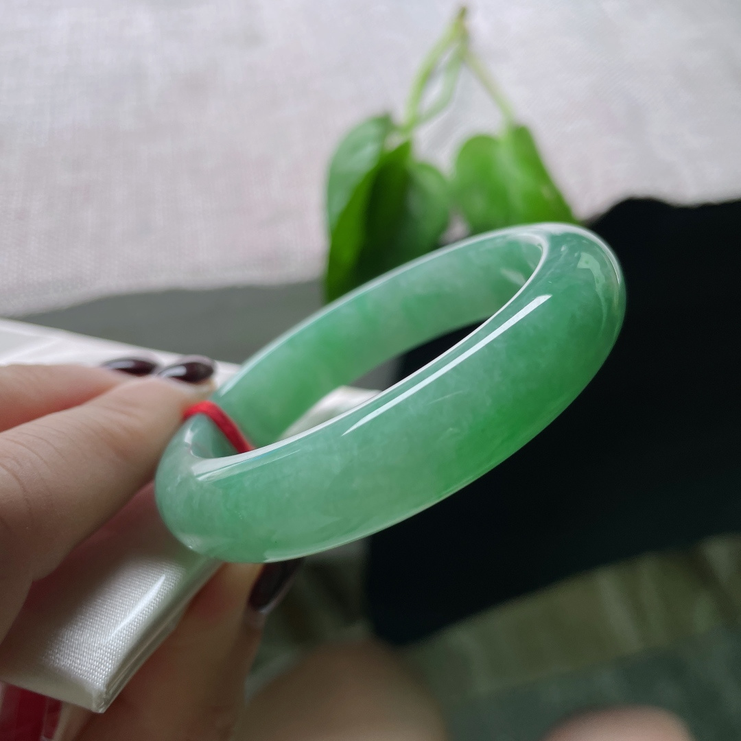 51.5/12.5/7.8。绿底正圈，水头好，青山入我怀，我揽风入梦。皮纹，ss50863a