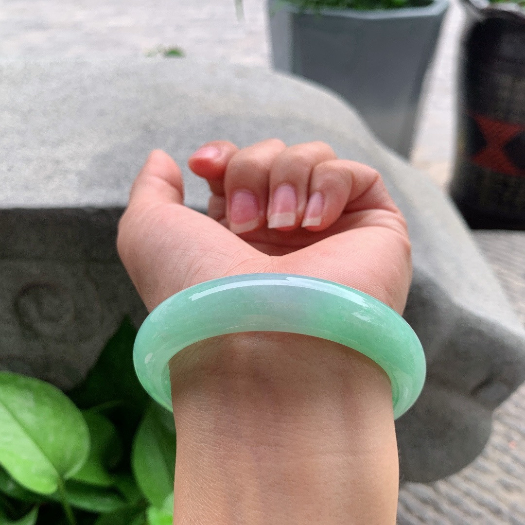 圈口 55.4-12.4-8.4【果阳绿正圈手镯】正圈55 56可戴
