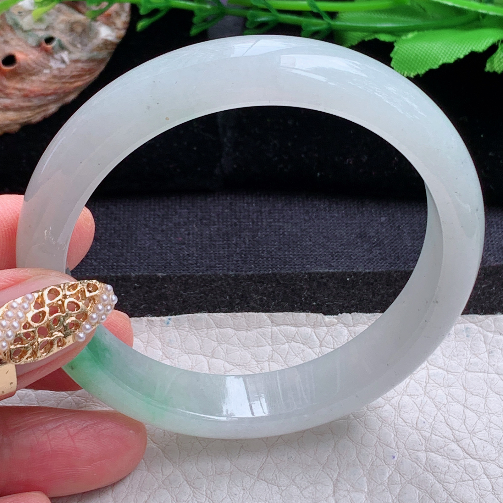 js白底青款56.5*12.2*7.3平安镯 天然缅甸翡翠a货手镯飘绿冰胶正圈玉镯子