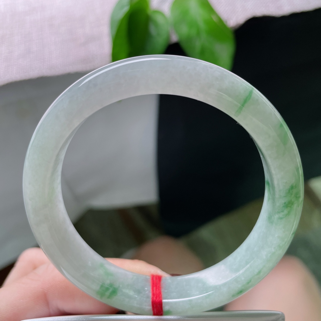 57/11.8/8.2，飘花正圈，一花一世界，飘花聚散，意境天成，无裂，ss50670a