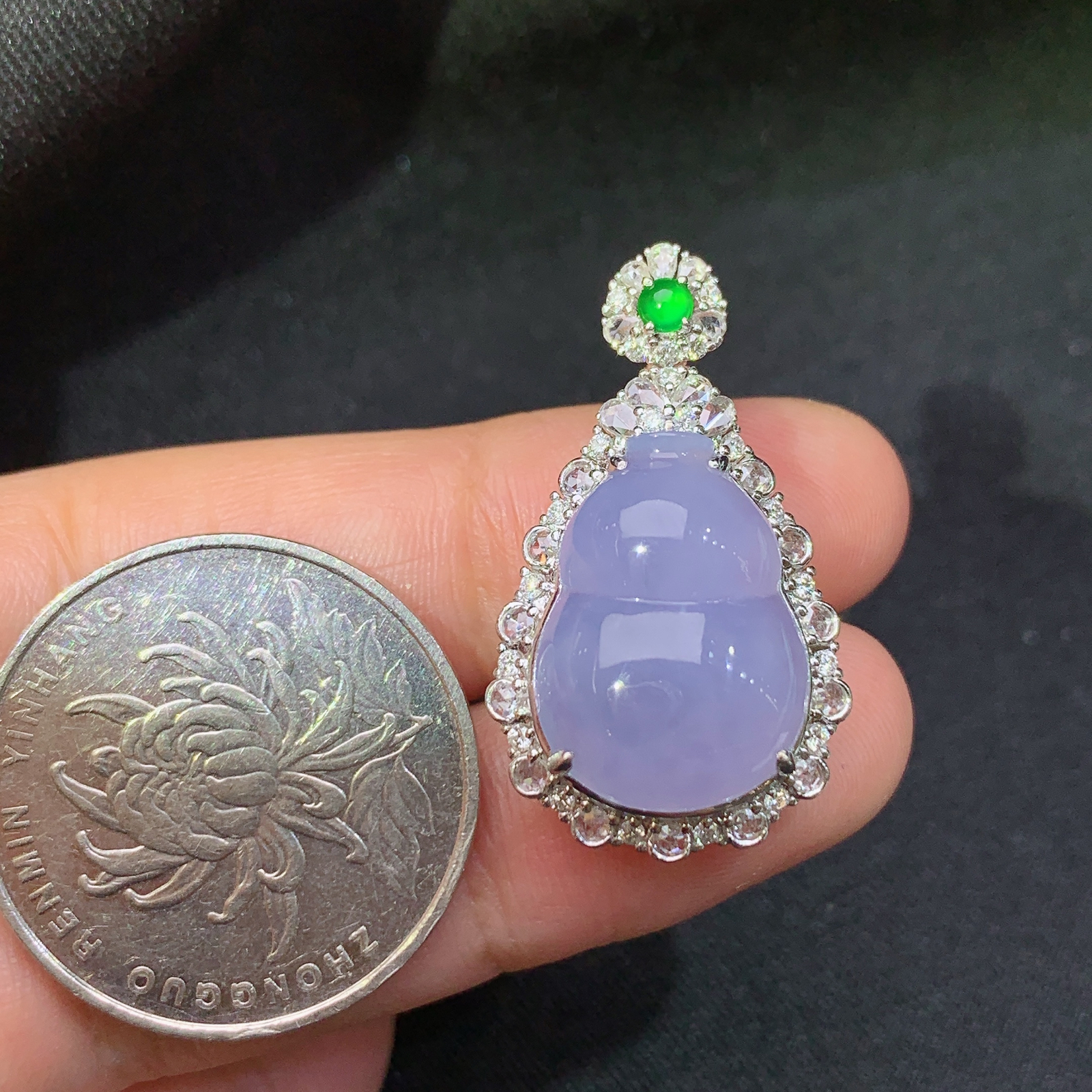 冰紫罗兰葫芦吊坠，18k金镶嵌，温润细腻，色泽浓郁，Ff 尺寸29.8*17.3*10.2