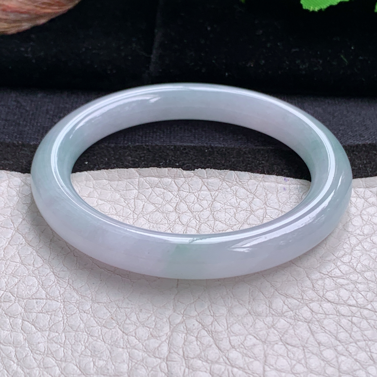 r秀气款51*8.3叮当镯 天然缅甸翡翠a货手镯白月光圆条玉镯子