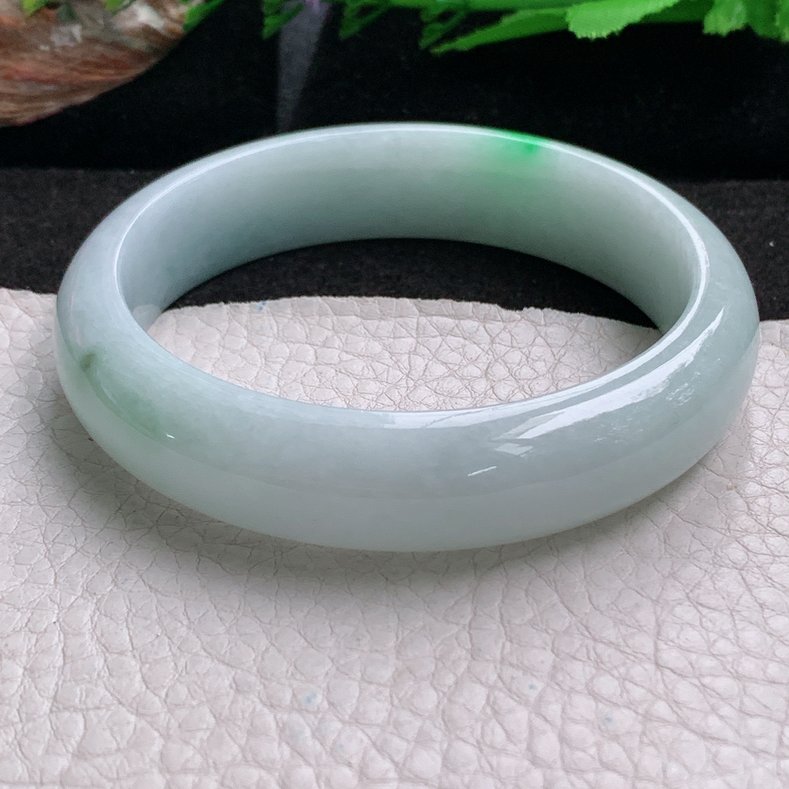 js白底青款59*14.3*8.2平安镯 天然缅甸翡翠a货手镯飘绿大气正圈玉镯子