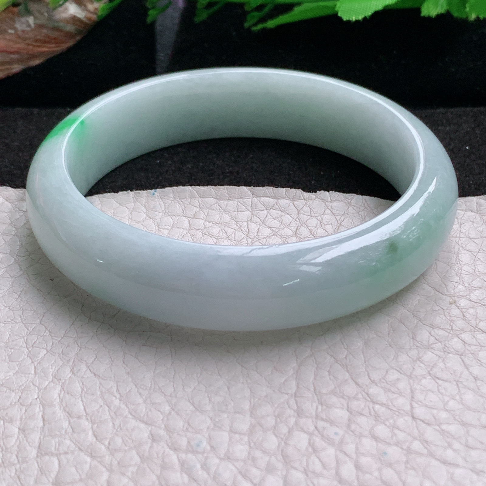 js白底青款59*14.3*8.2平安镯 天然缅甸翡翠a货手镯飘绿大气正圈玉镯子