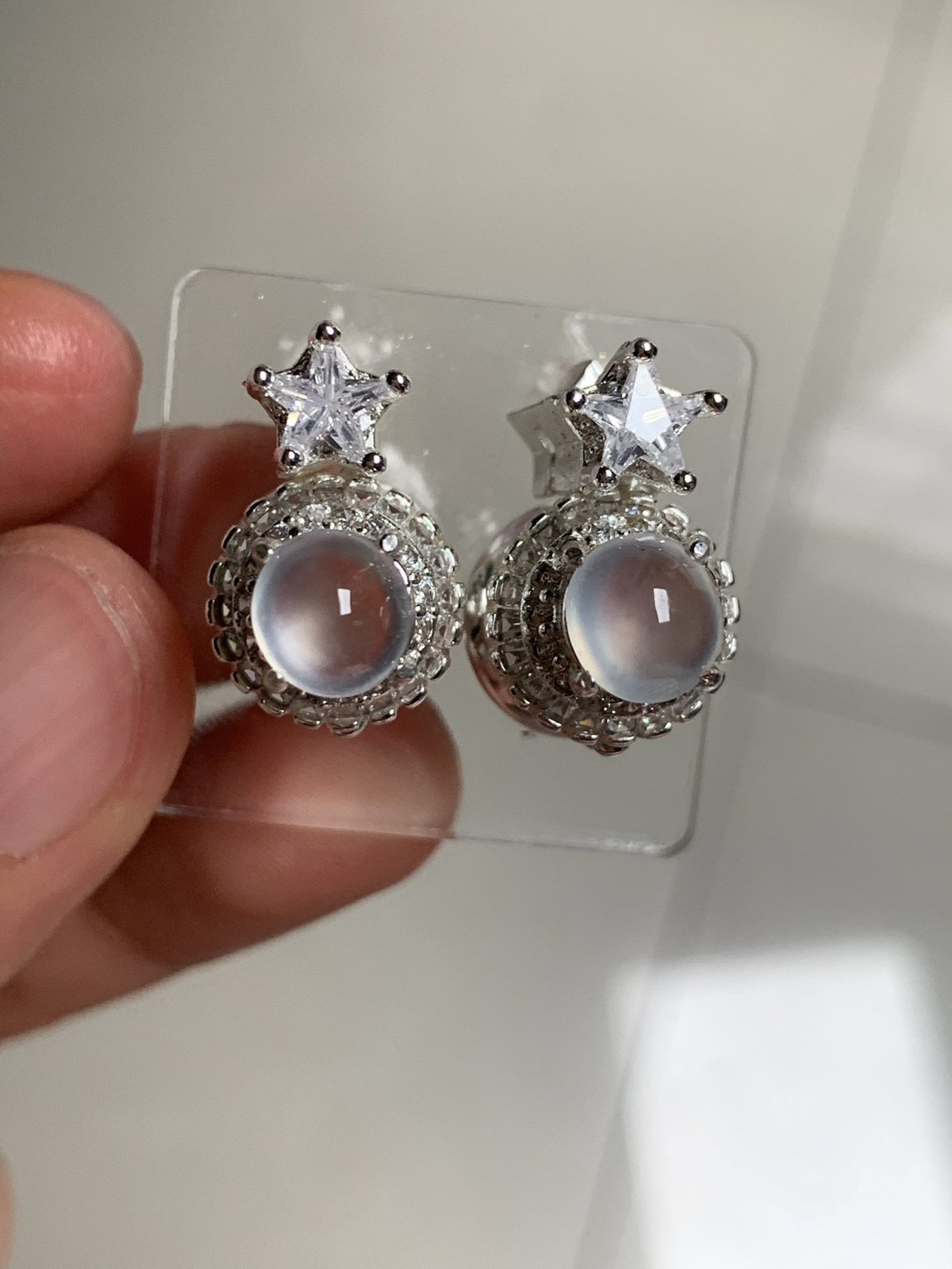 高冰耳钉
老坑种强荧光，钢性十足纯净饱满