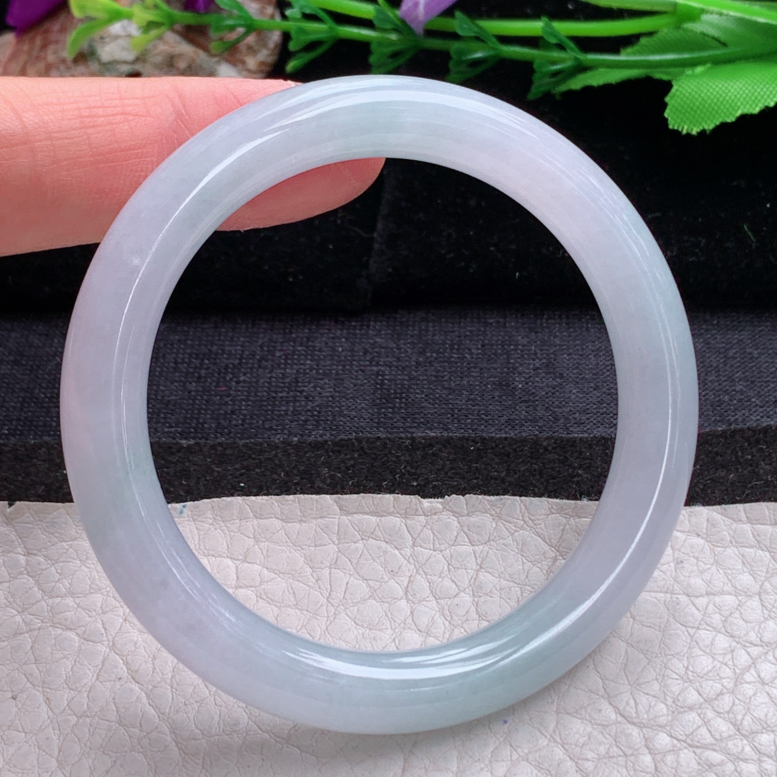 r秀气款51*8.3叮当镯 天然缅甸翡翠a货手镯白月光圆条玉镯子