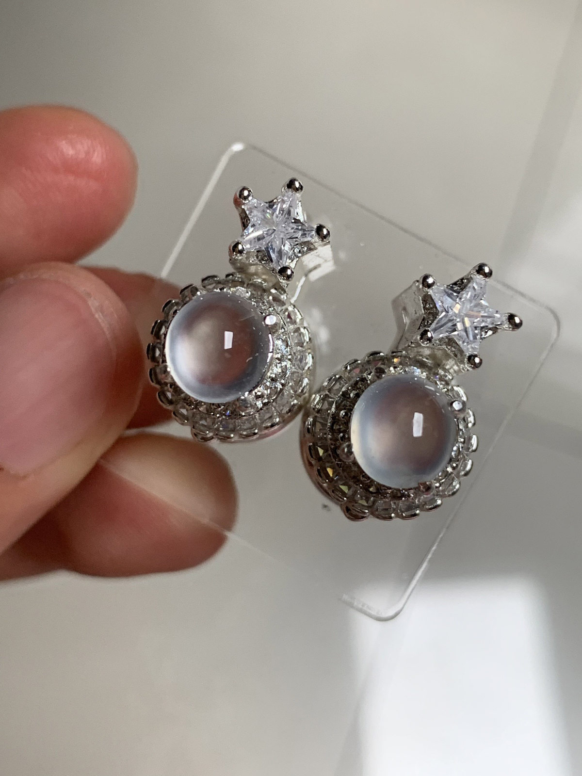 高冰耳钉
老坑种强荧光，钢性十足纯净饱满