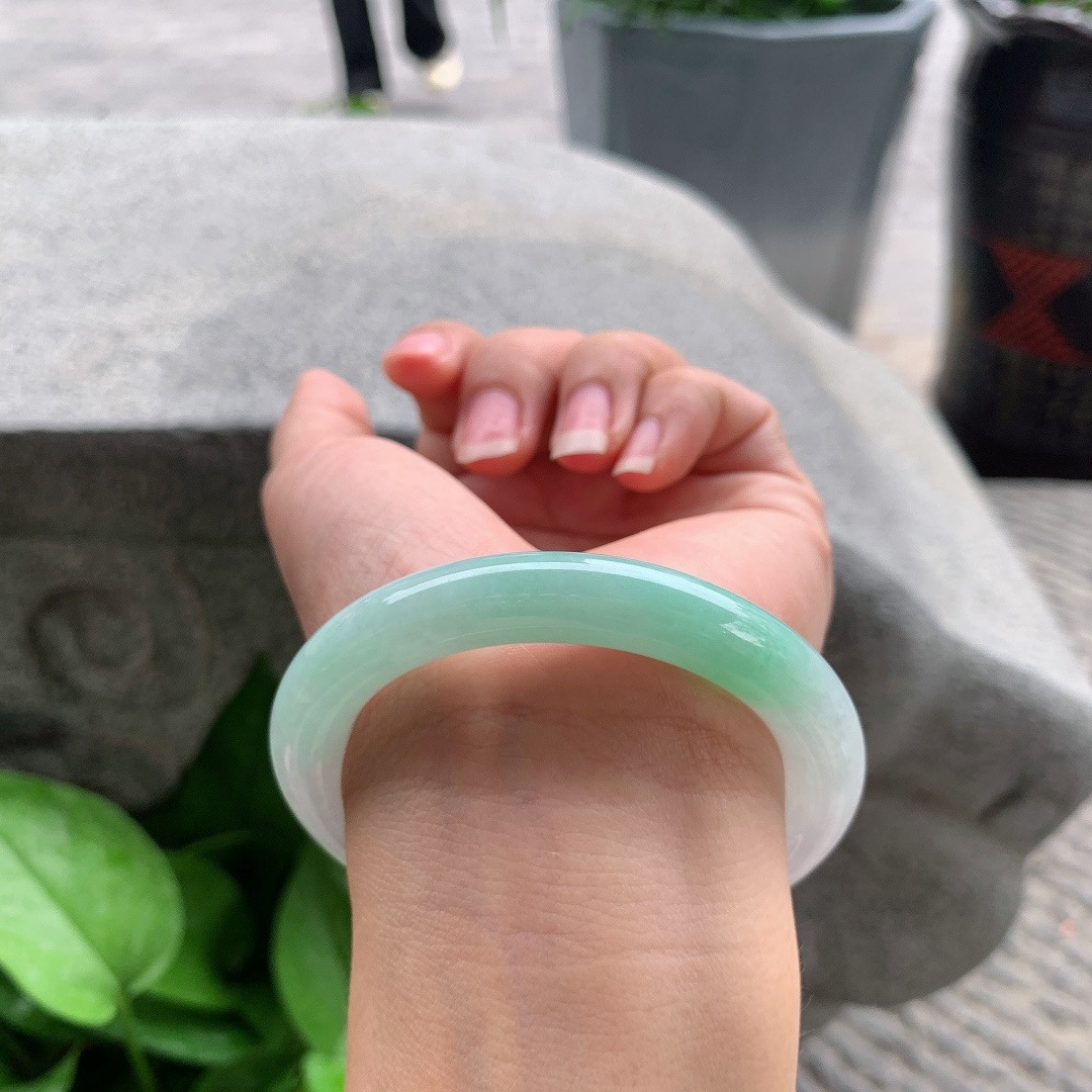 圈口54.5-9.7 【飘绿圆条手镯】圆条54 56可戴