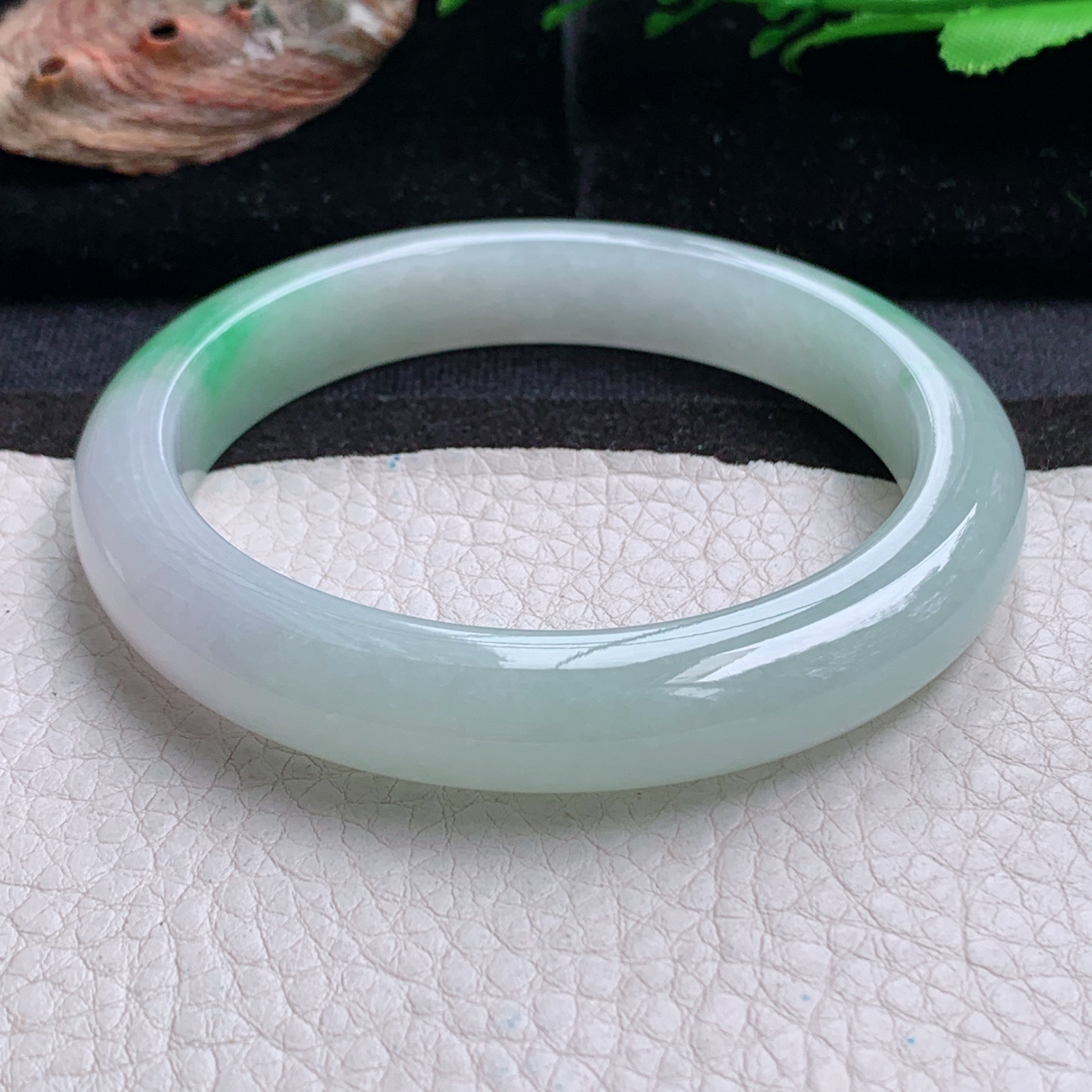 fx大圈口60*11*8.8平安镯 天然缅甸翡翠a货手镯飘绿正圈玉镯子