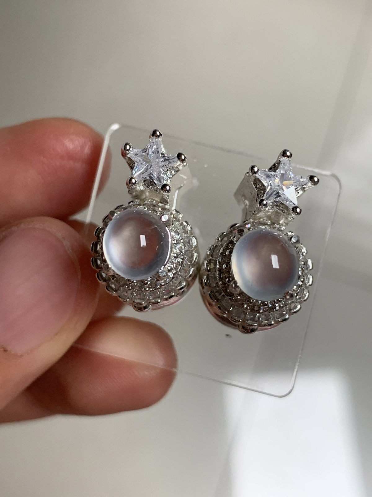 高冰耳钉
老坑种强荧光，钢性十足纯净饱满