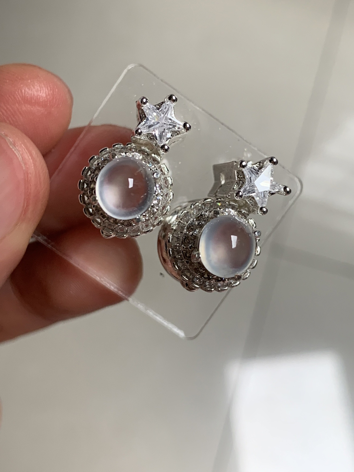 高冰耳钉
老坑种强荧光，钢性十足纯净饱满