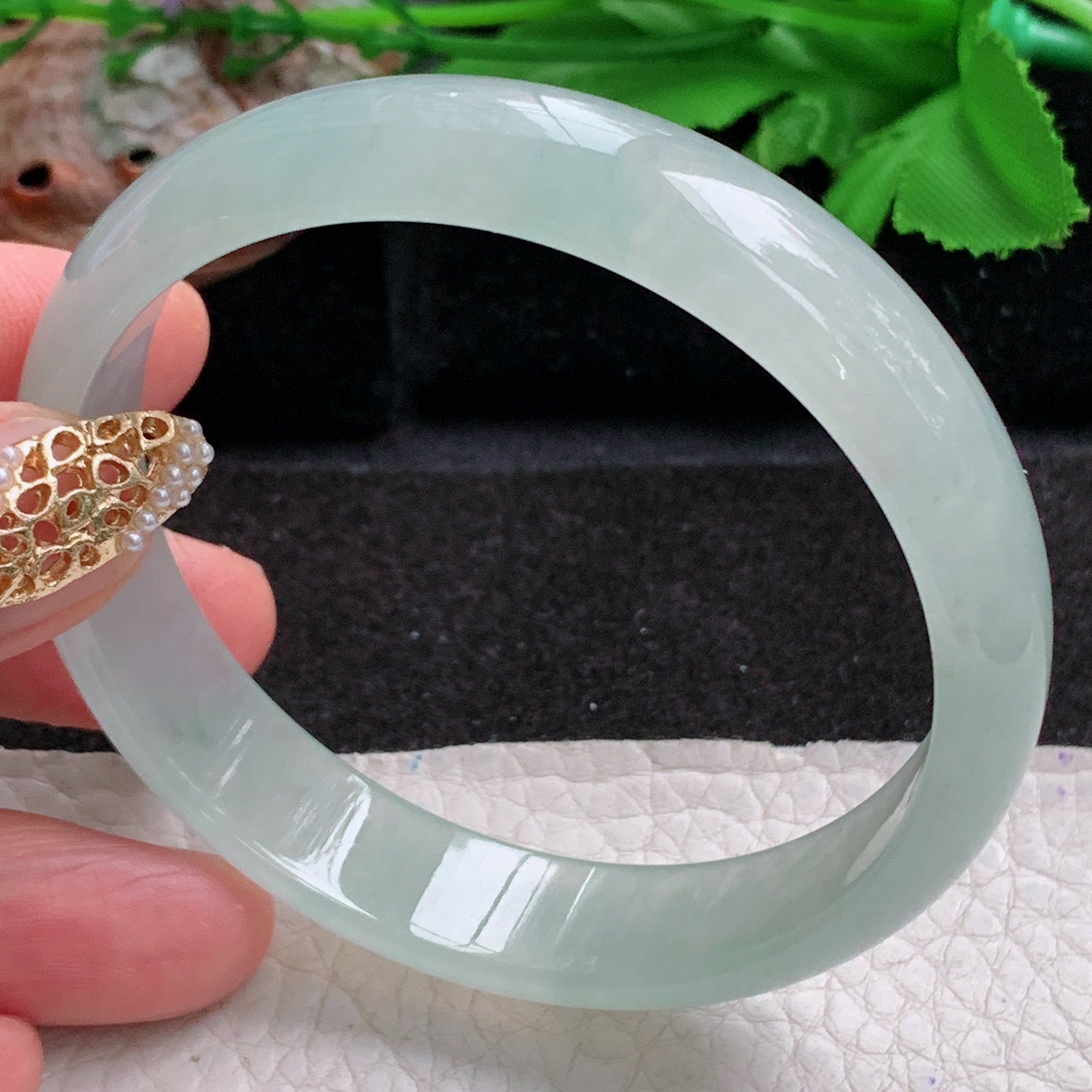 js实拍58.5*13*6.2平安镯 天然缅甸翡翠a货手镯冰种浅绿正圈玉镯子