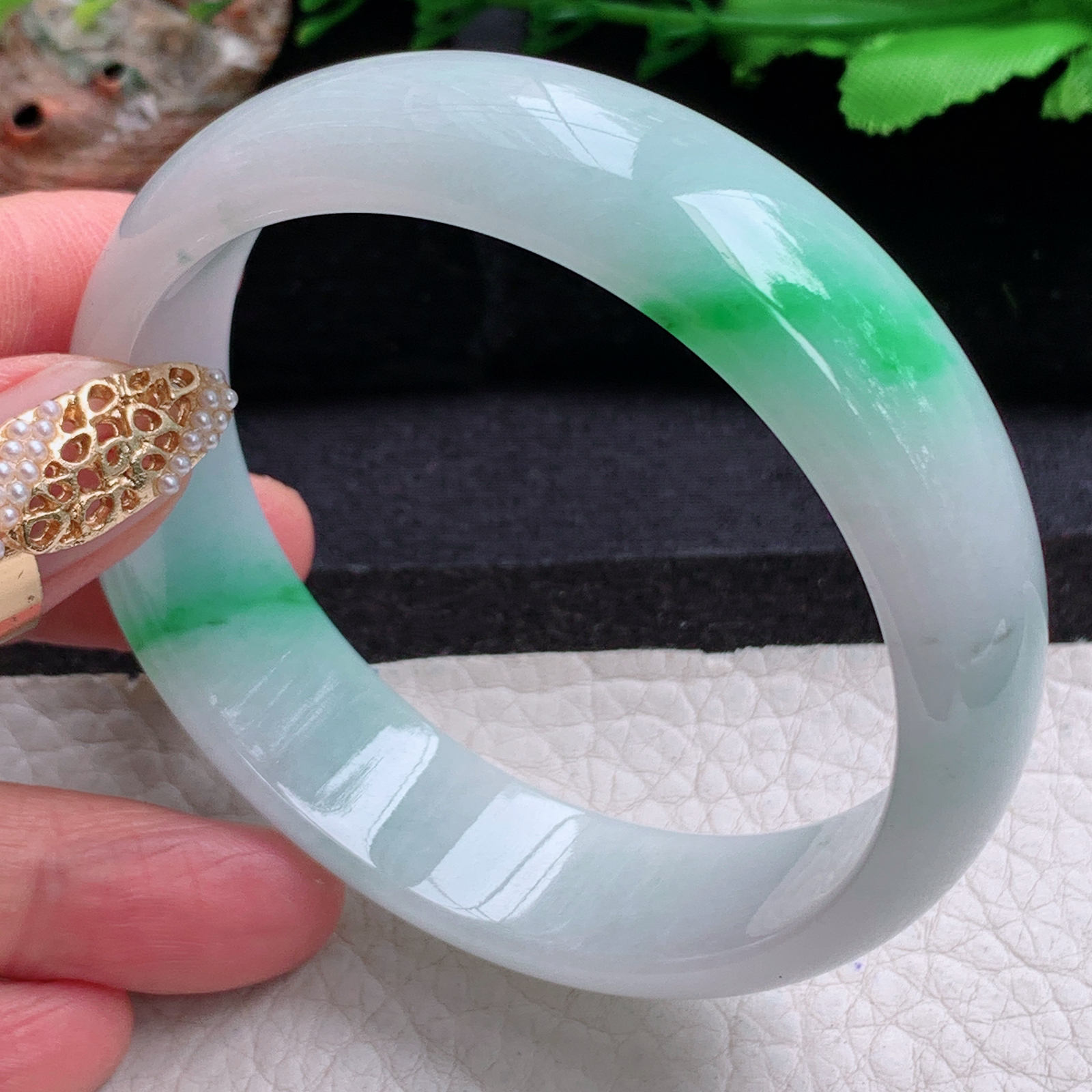 xc白底青款58.5*16.3*6.5轮胎镯 天然缅甸翡翠a货手镯飘绿大气正圈玉镯子