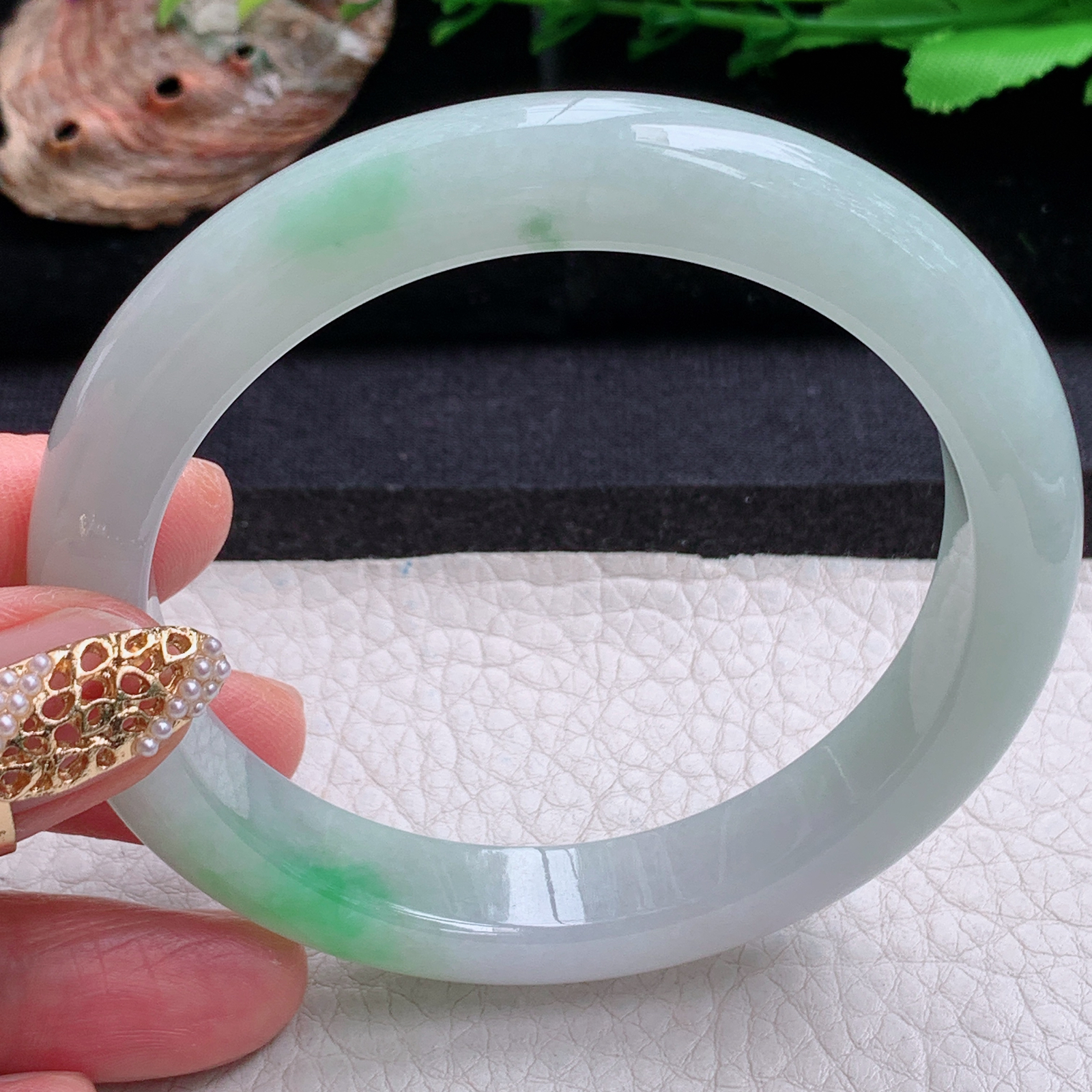 fx大圈口60*11*8.8平安镯 天然缅甸翡翠a货手镯飘绿正圈玉镯子