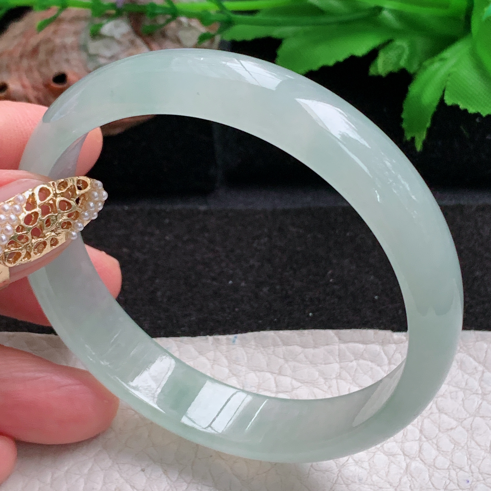 js实拍58.5*13*6.2平安镯 天然缅甸翡翠a货手镯冰种浅绿正圈玉镯子