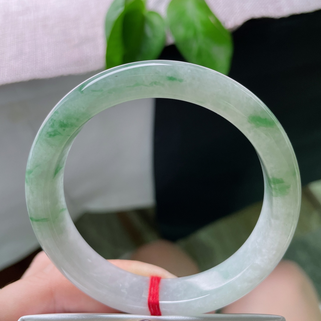 57/11.8/8.2，飘花正圈，一花一世界，飘花聚散，意境天成，无裂，ss50670a