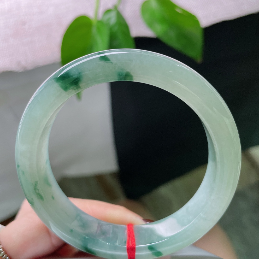 56.8/13.4/8.7飘花正圈，无裂，ss51064a