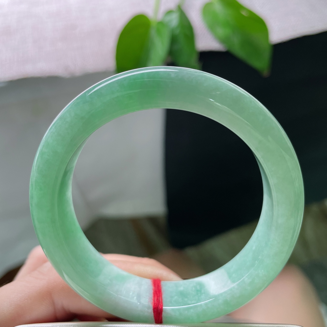 51.8/12.6/8.7绿底正圈，水润，版型好，青春年华，甜美，皮纹，无裂，ss51065a