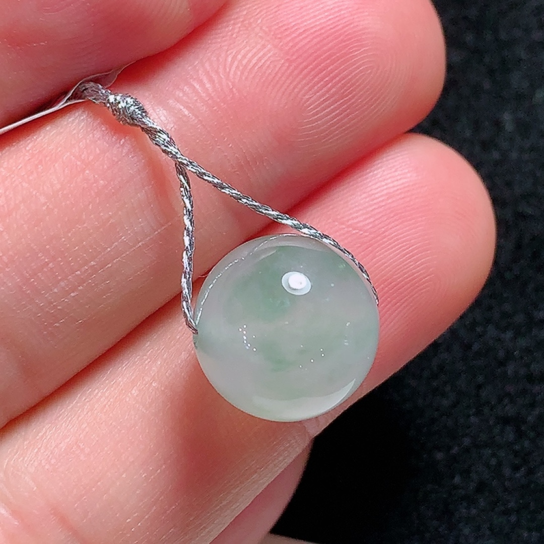 ️冰种飘花圆珠，种老水头好，又冰又润，饱满无裂，尺寸：12mm，ss50182a