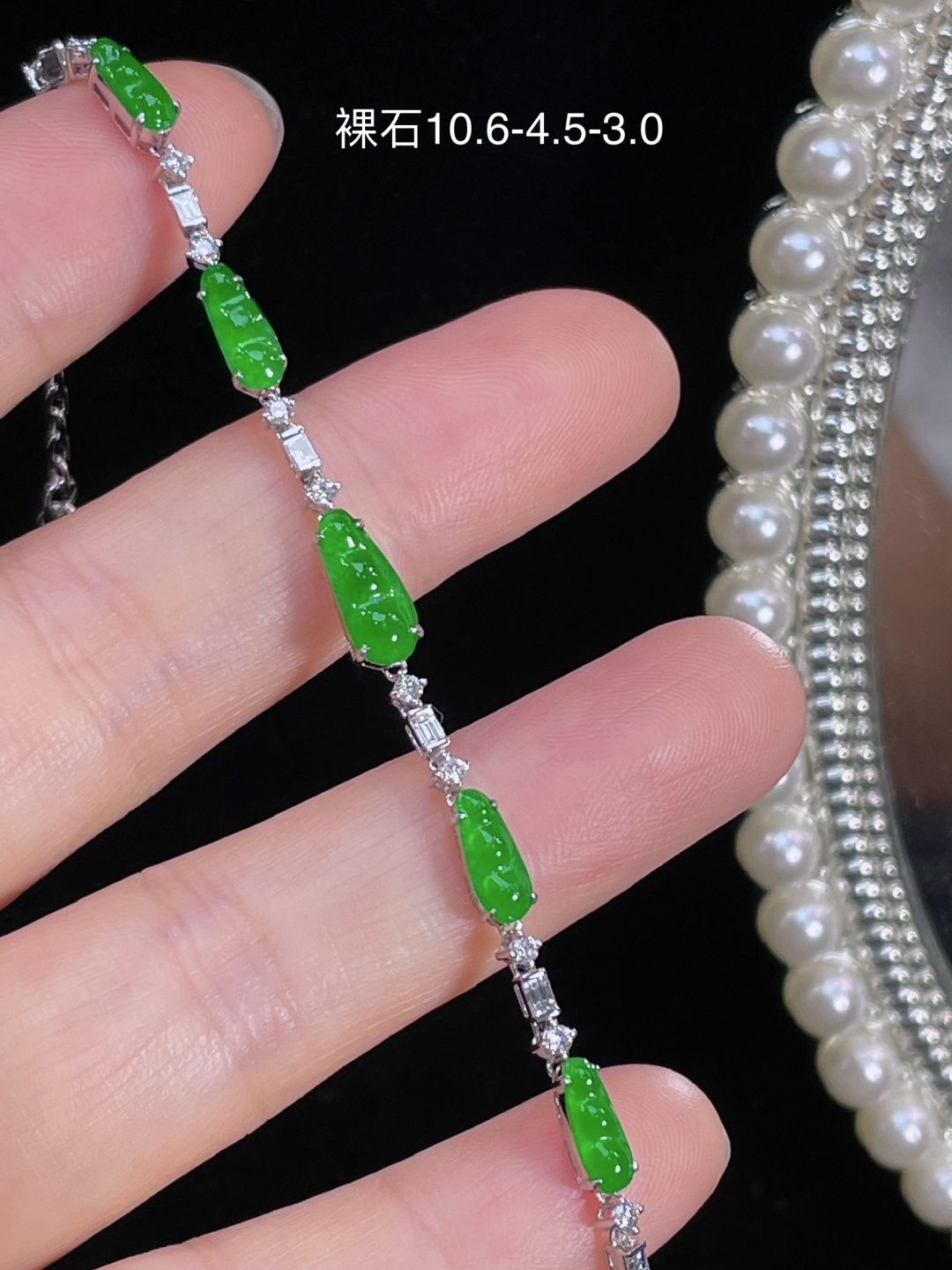 ️天然缅甸翡翠A货 满绿福豆手链 18k金镶嵌钻石 细腻水灵 实拍接近，10.6-4.5-3.0