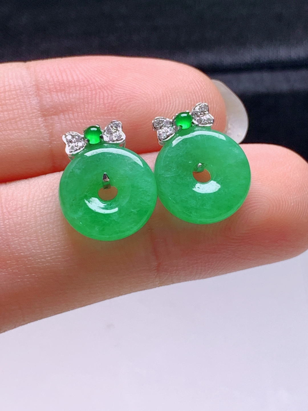 ️ 冰阳绿甜甜圈耳钉，无裂色阳，裸石10.5-3.6，ss50182a