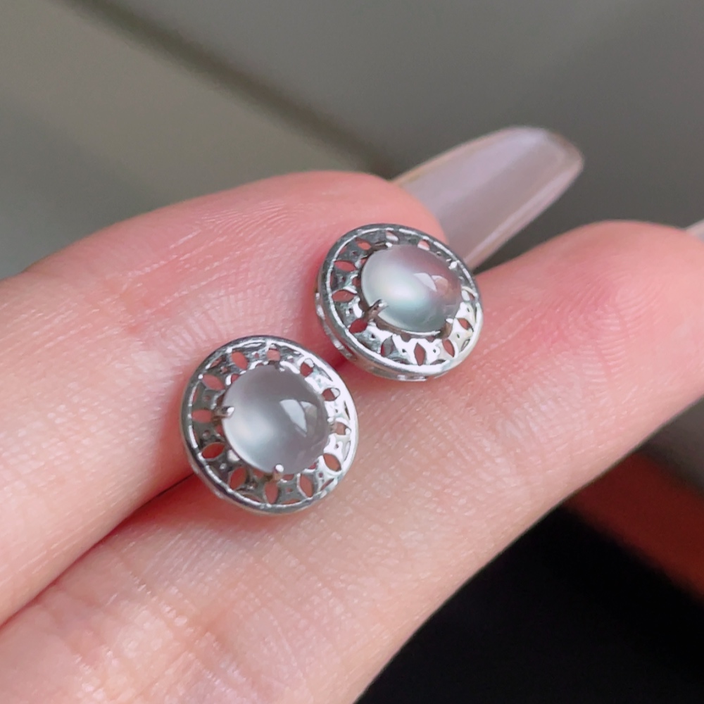 ️ 蛋面耳钉，冰润通透，种老起光，18k金镶嵌，尺寸 5.7/5.3/2.5