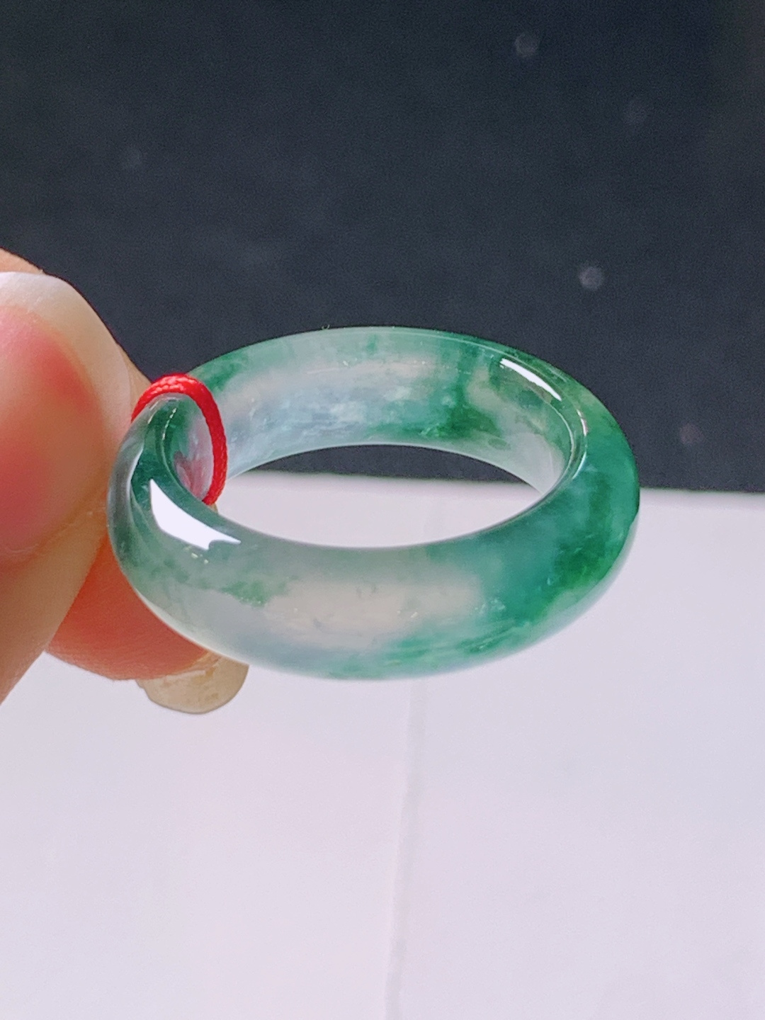 ️ 冰种飘花指环，冰透水润，飘花灵动，无裂，裸石24.9-6.3-4.1，圈口14