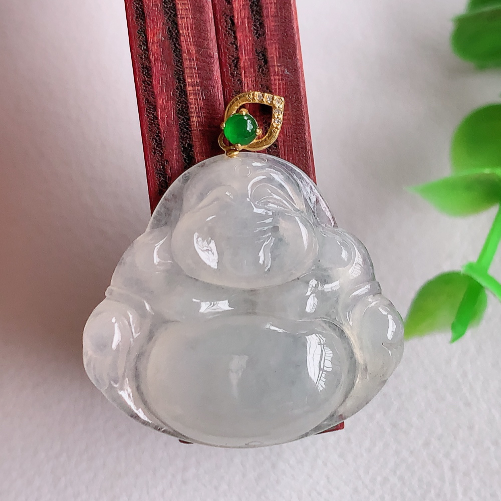 18k金扣冰润佛公挂件 玉质细腻  精雕弥勒佛，笑佛福耳垂肩，面相喜庆，开怀大笑，憨态可掬。惟妙惟肖，寓意福禄双全，吉祥美满，笑口常开 W01.16 尺寸：24-26-5mm