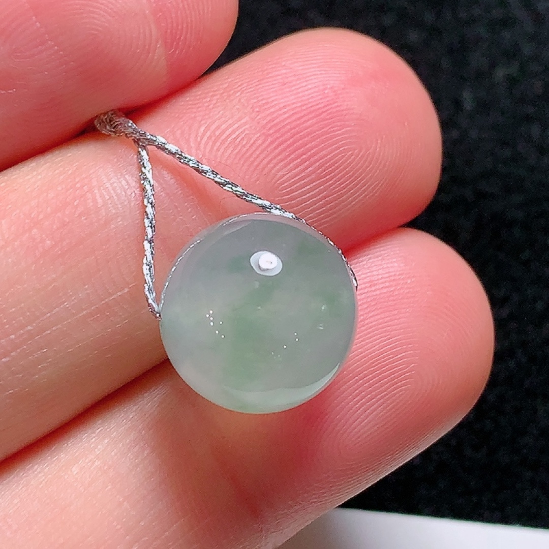 ️冰种飘花圆珠，种老水头好，又冰又润，饱满无裂，尺寸：12mm，ss50182a