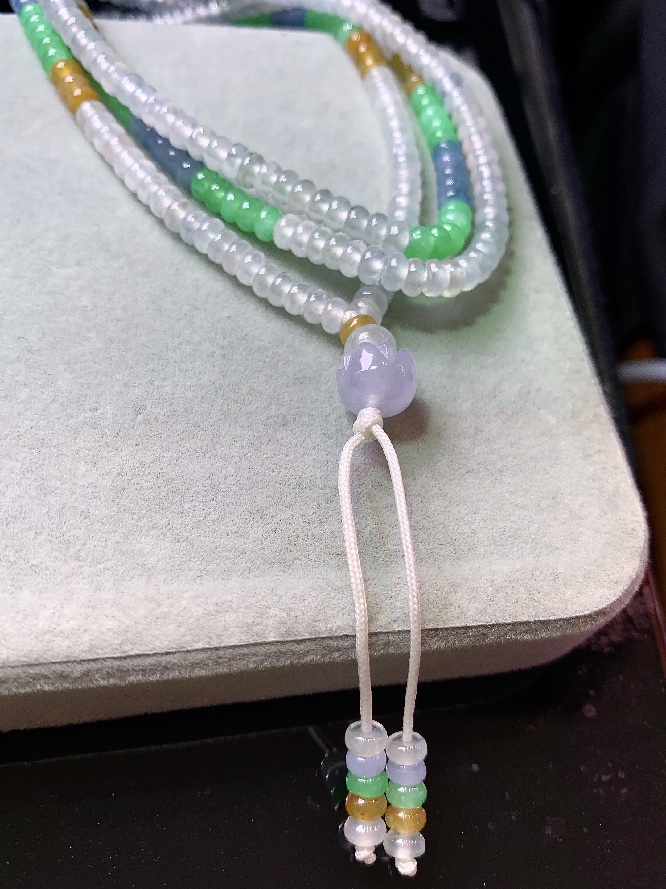 多彩算盘珠项链 玉质细腻 色泽艳丽清新 水润亮眼 整体尺寸4*2.5c5