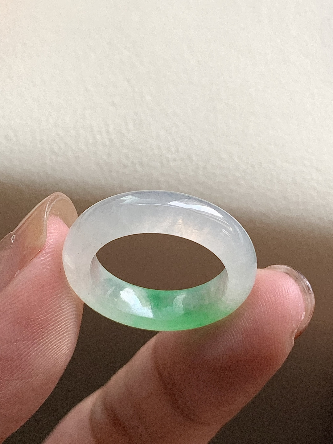 指环，飘花灵动，种老细腻形体佳，16.4*5.1*3.8,asd10417