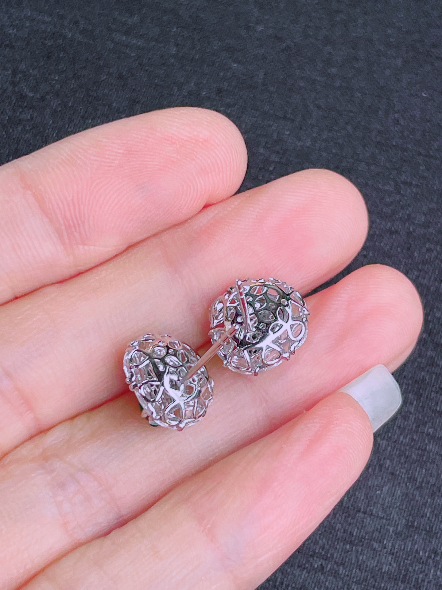 ️超值，高冰绿葫芦耳钉 晶莹剔透，新颖时尚，无裂，8-5.5-3