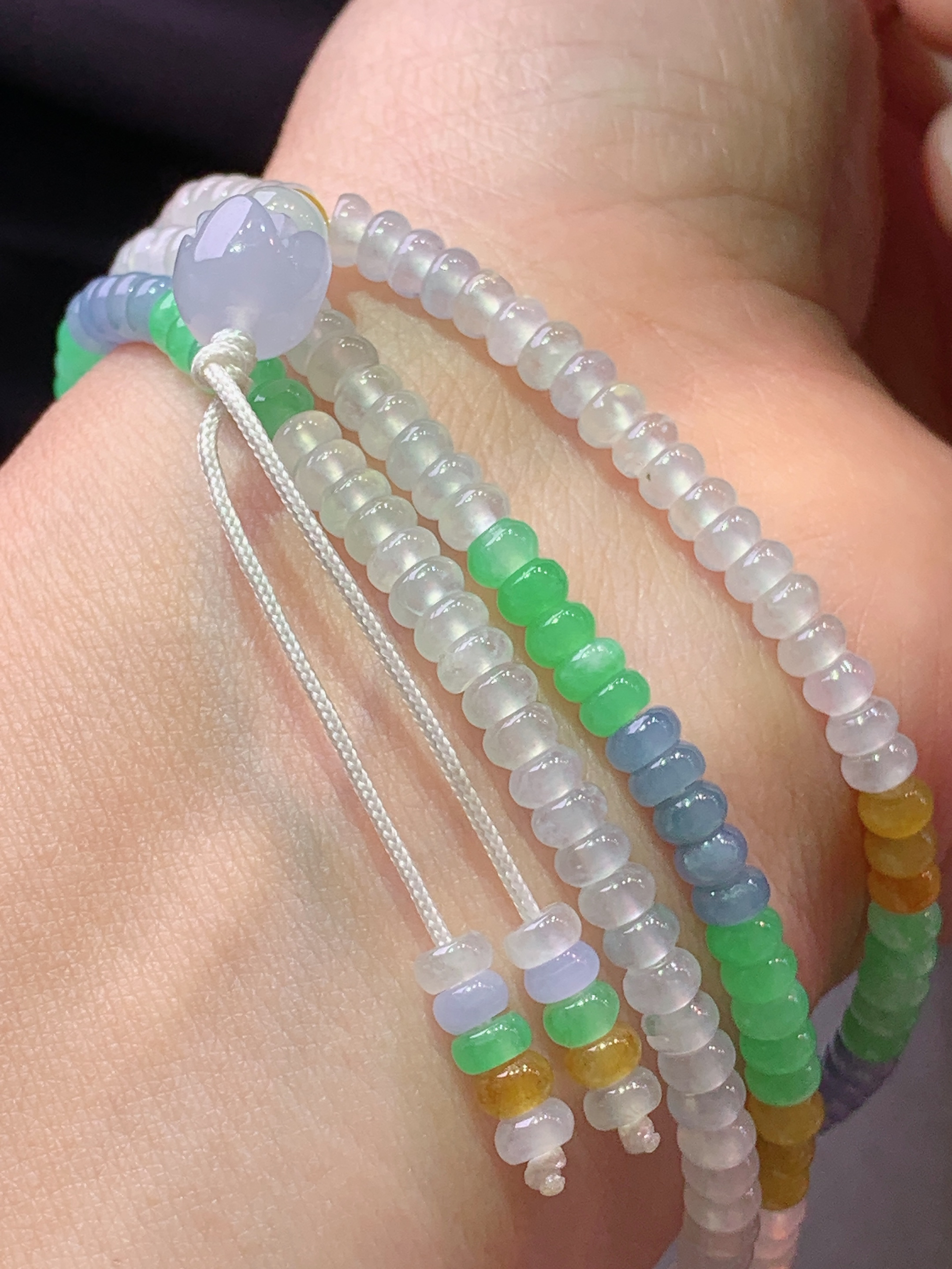 多彩算盘珠项链 玉质细腻 色泽艳丽清新 水润亮眼 整体尺寸4*2.5c5