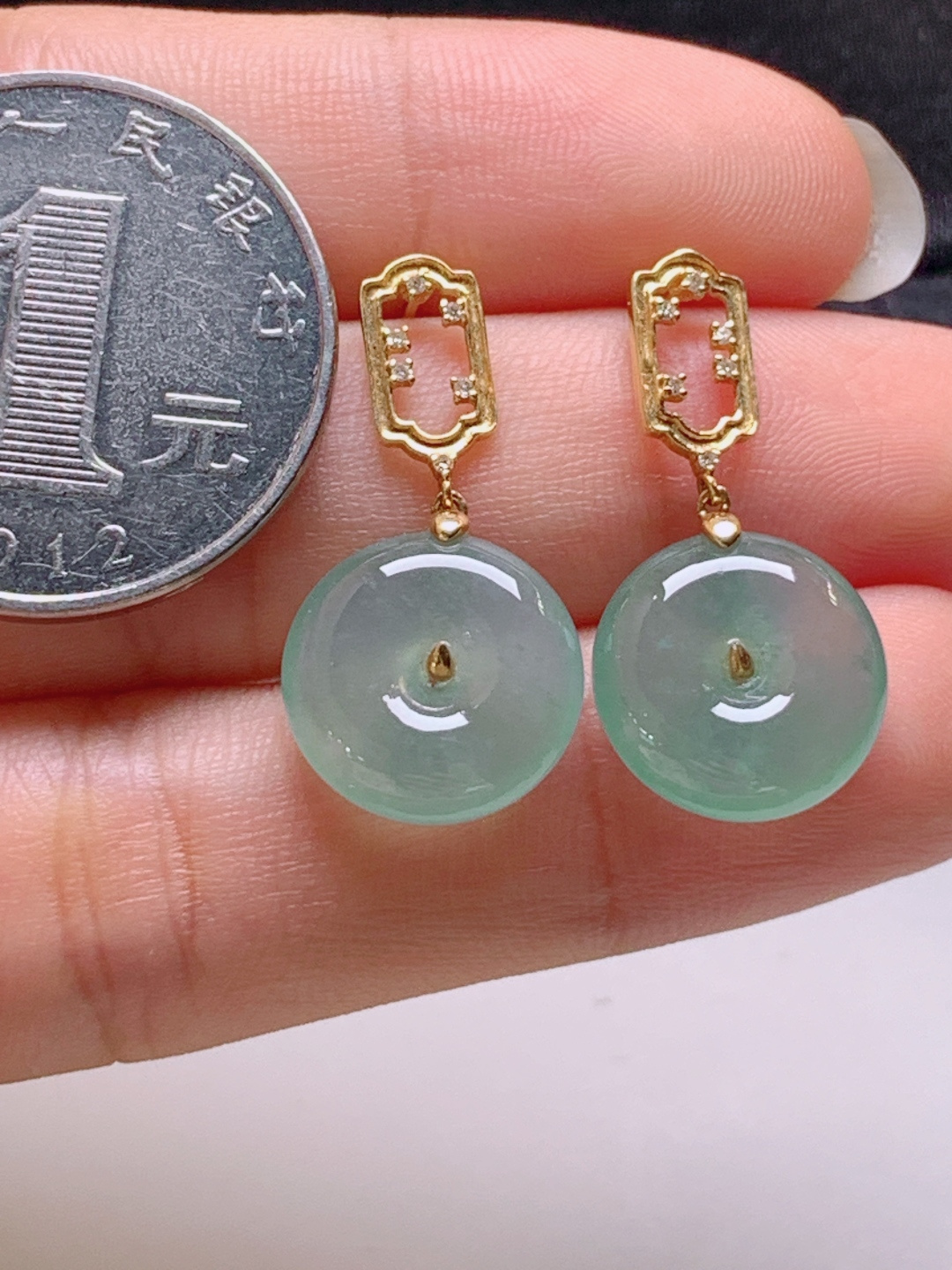 ️ 冰晴平安扣耳坠，色好水润，裸石13.1-4.6