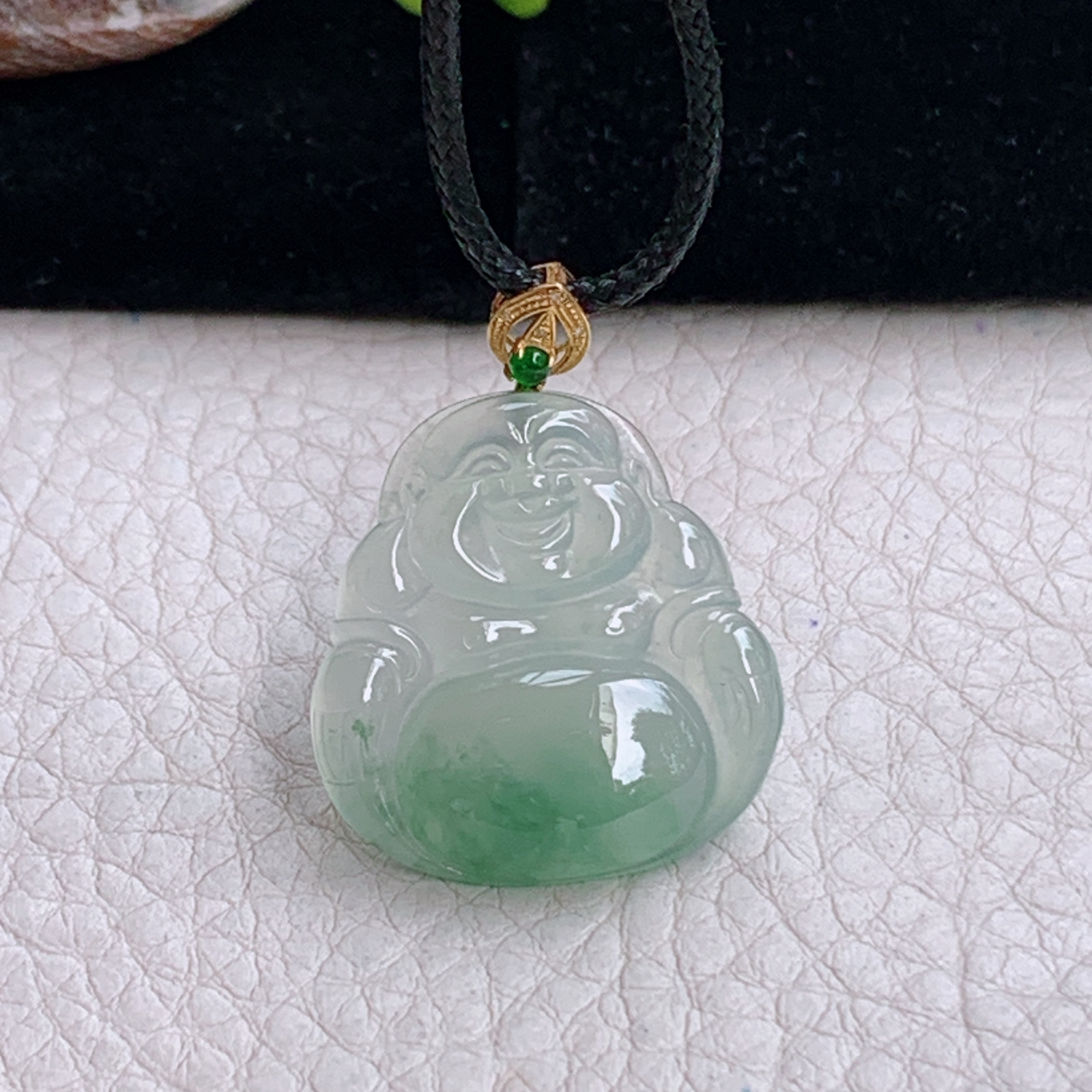 zz3实拍25*23.8*5天然缅甸翡翠冰种佛公吊坠 镶金扣精雕弥勒佛一刀切