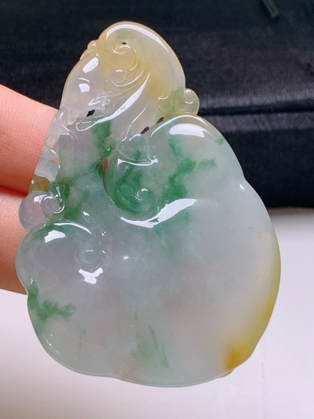 ️ 冰黄翡飘花貔貅，无裂色正厚装，裸石58.3-39.7-10.4