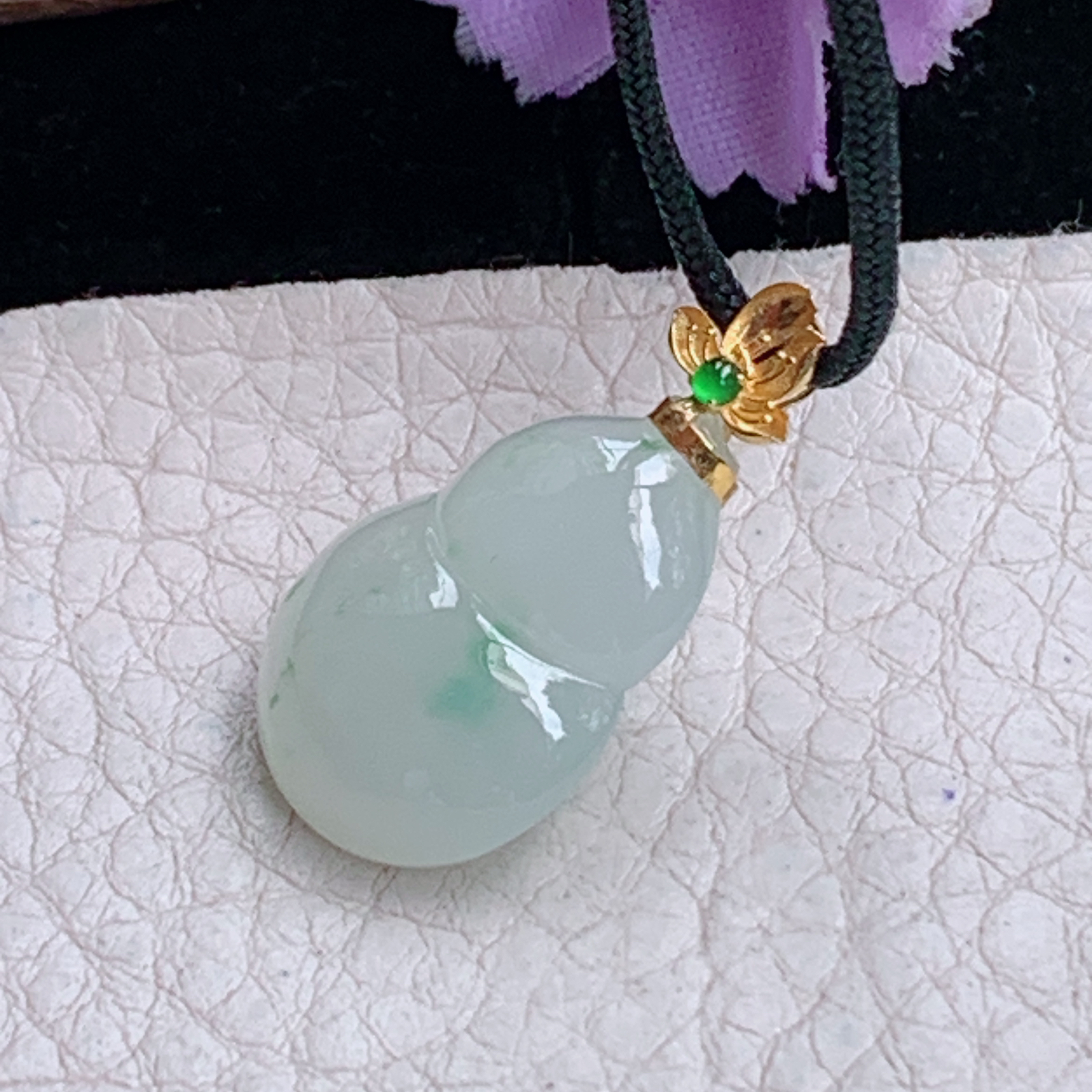 zz3实拍连金28*15.8*7天然缅甸翡翠冰飘花胡芦吊坠 镶金福禄毛衣坠